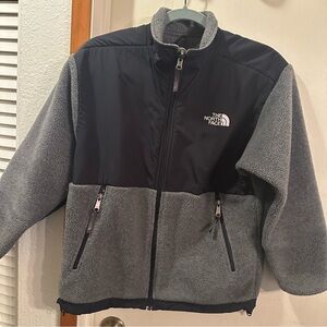The North Face  Youth  Jacket Large Color Black And Gray